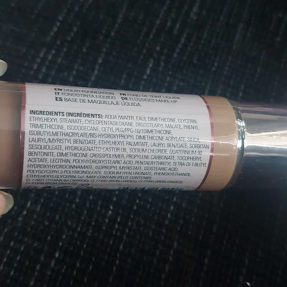makeup revolution conceal‎ & hydrate foundation F12